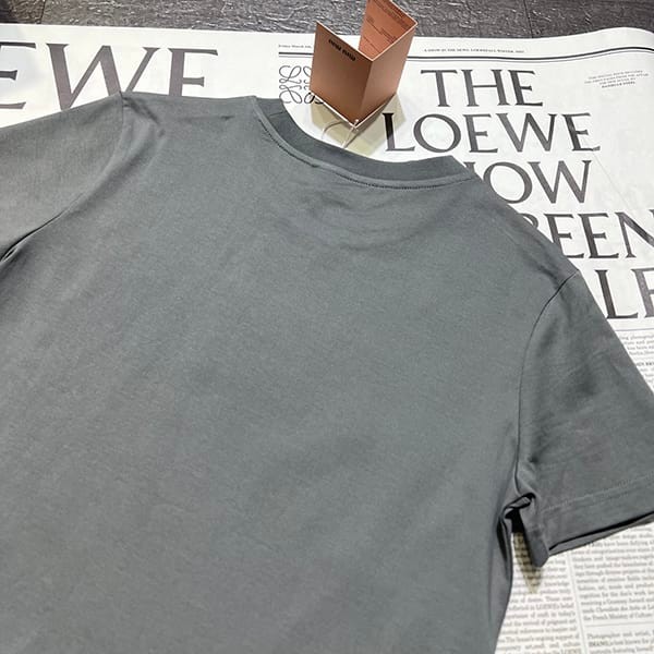 絶対欲しい！セリーヌ コットンジャージー ルーズ 半袖 Tシャツ 偽物 Cey85506
